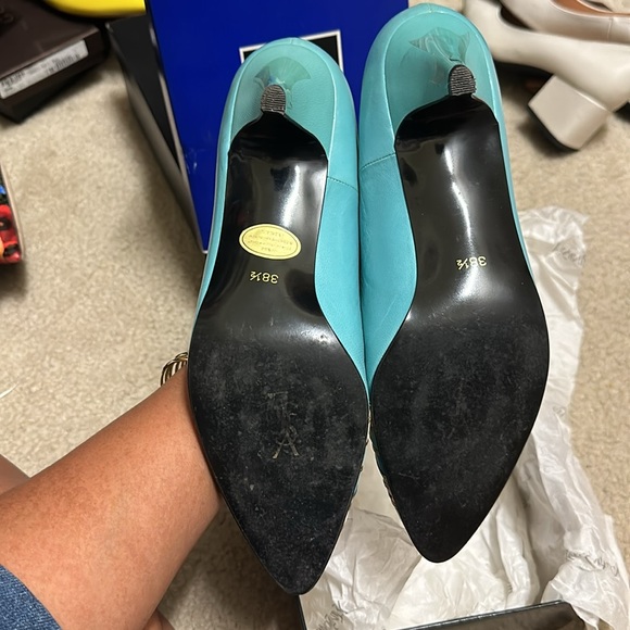 Beautiful Ysl shoes! - Picture 5 of 8